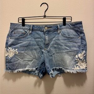 a.n.a brand floral embroidered denim boho cut-off shorts size 14